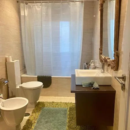 Double Room&comfortable&lisbon&cascais&beach&pool Habitación en casa particular *