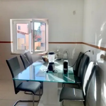 Double Room&comfortable&lisbon&cascais&beach&pool * Caxias
