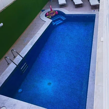 Habitación en casa particular Double Room&comfortable&lisbon&cascais&beach&pool